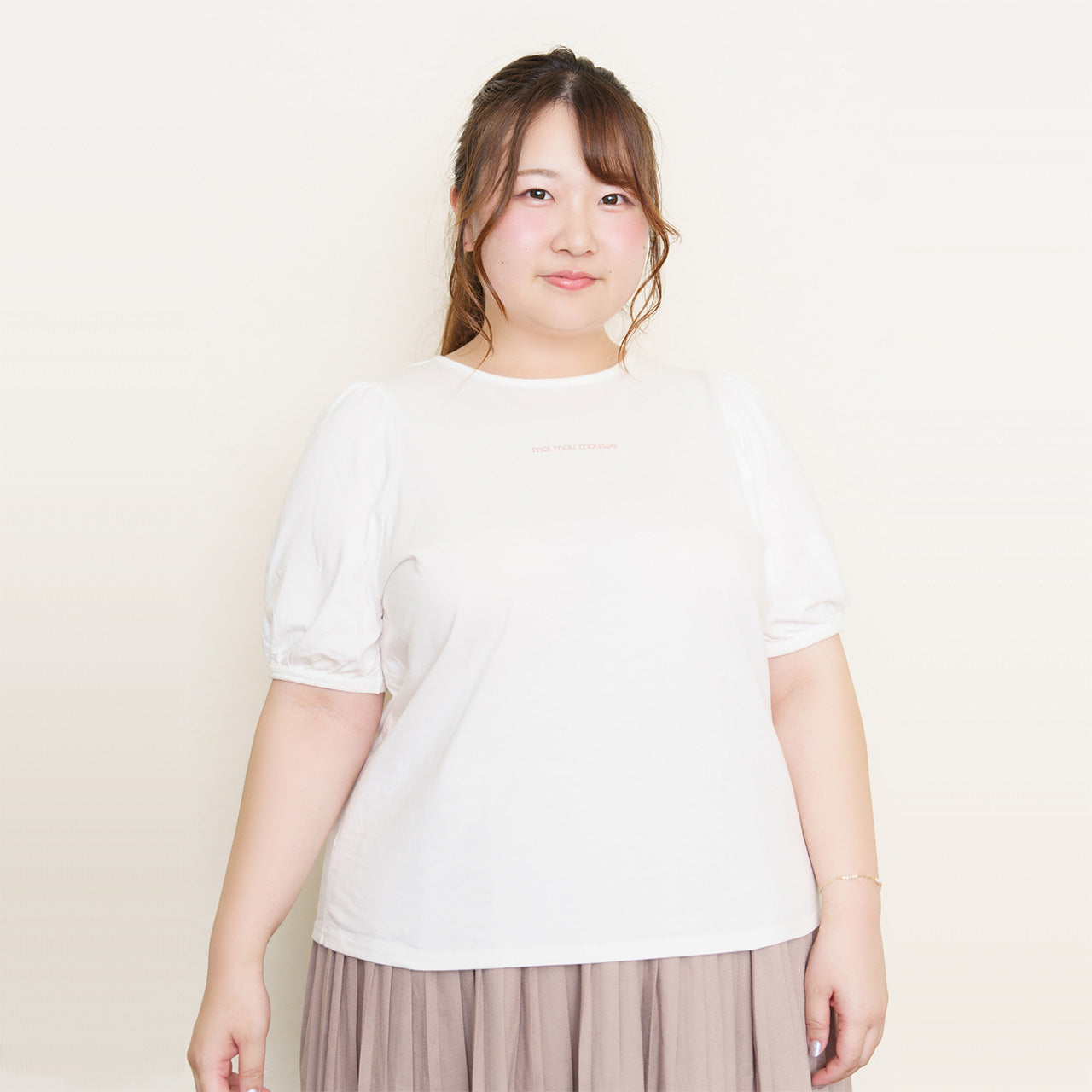 オリジナルロゴパフスリーブトップス